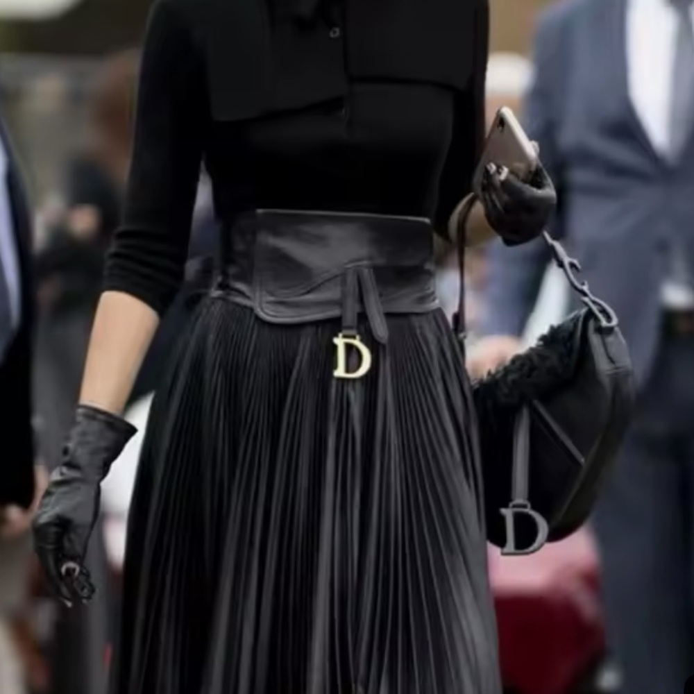 Black Corset Belt with Gold Accent - Picture 2 of 4